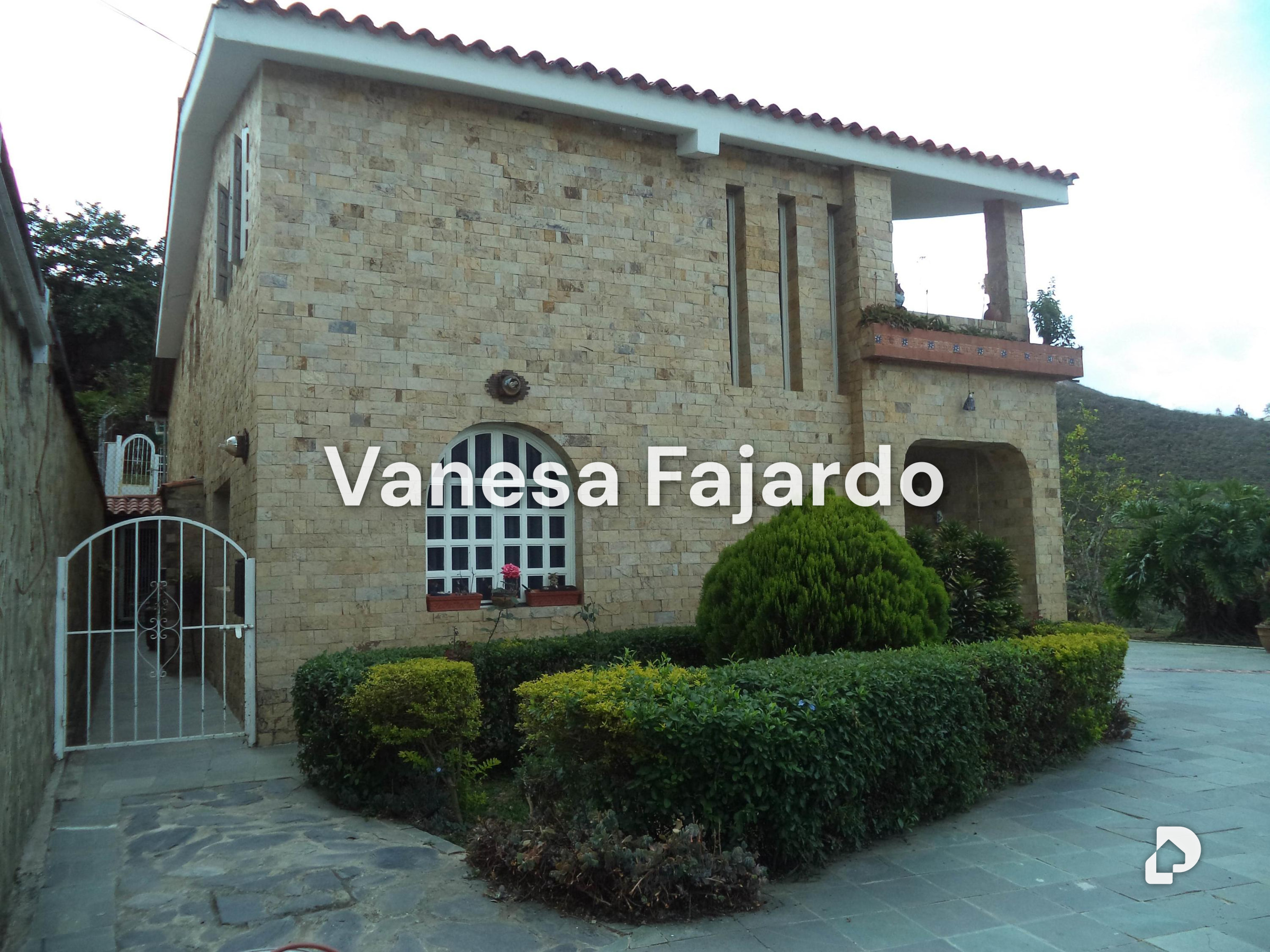 Casa en La Rosaleda, San Antonio de Los Altos – 1