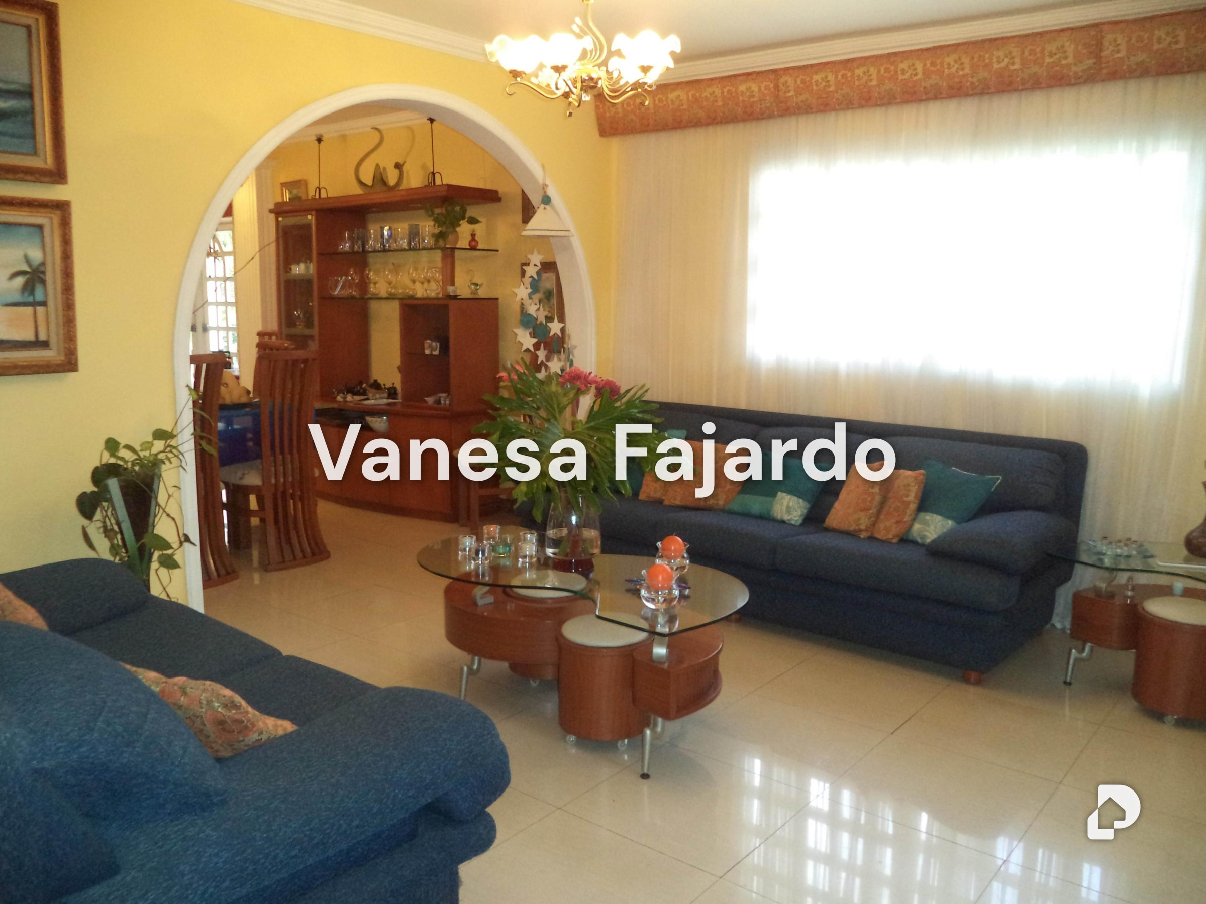 Casa en La Rosaleda, San Antonio de Los Altos – 5
