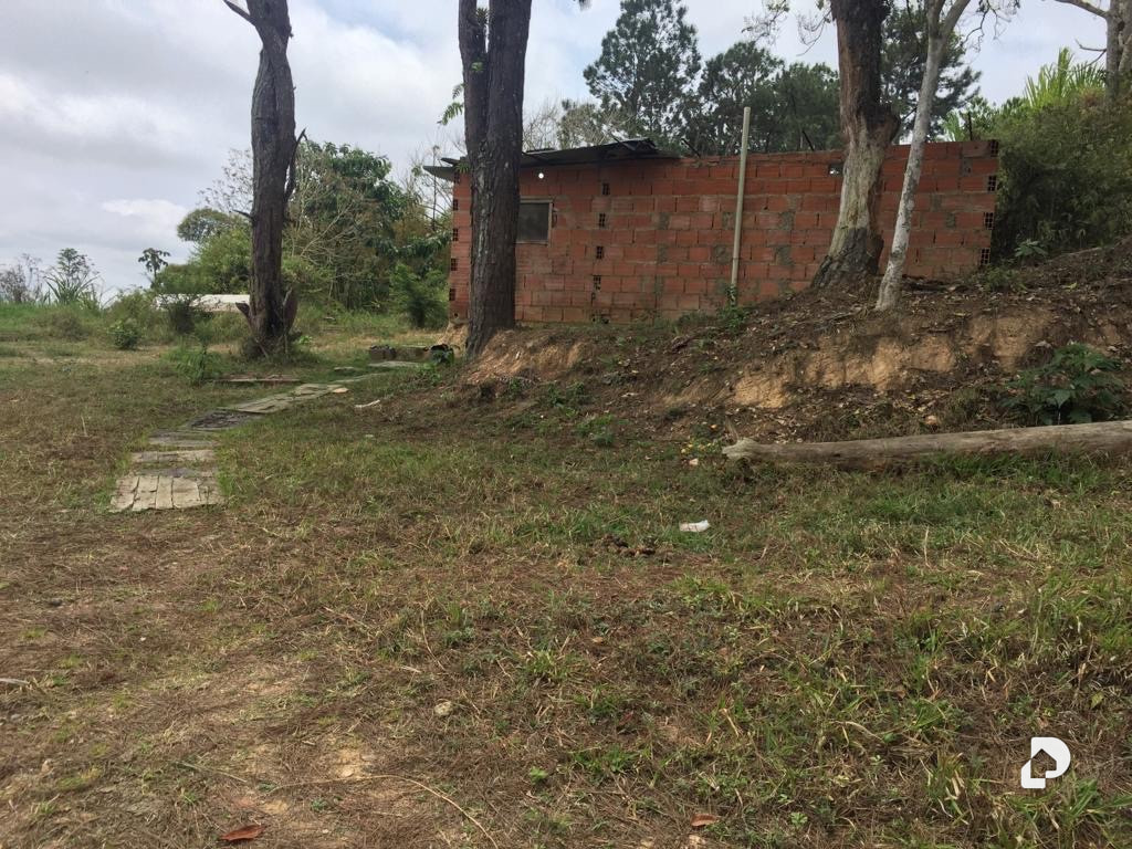 Terreno en Alto Hatillo, Caracas – 2