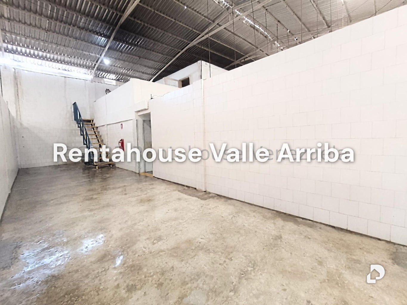 Local comercial en Zona Industrial Los Tanques, Villa de Cura – 28