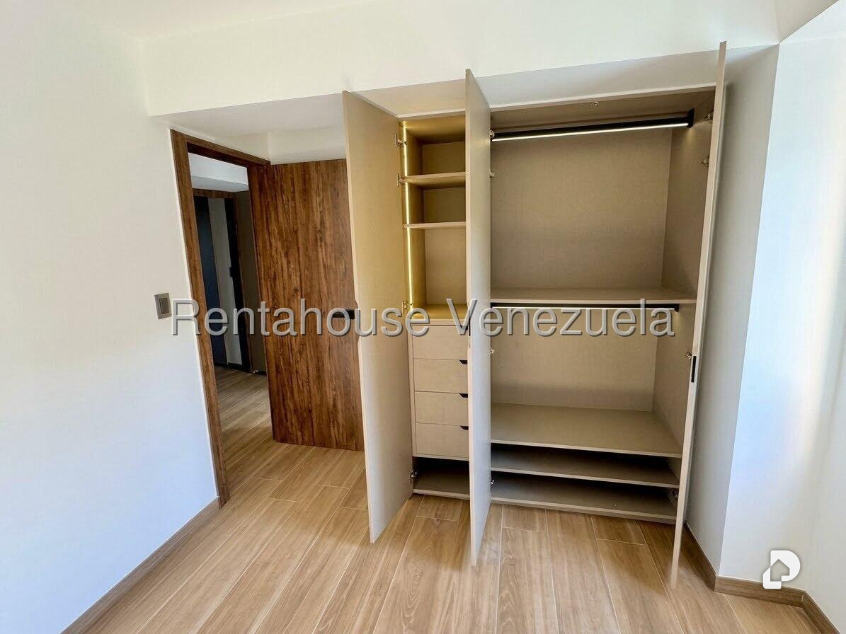 Apartamento en El Cigarral, Caracas – 17