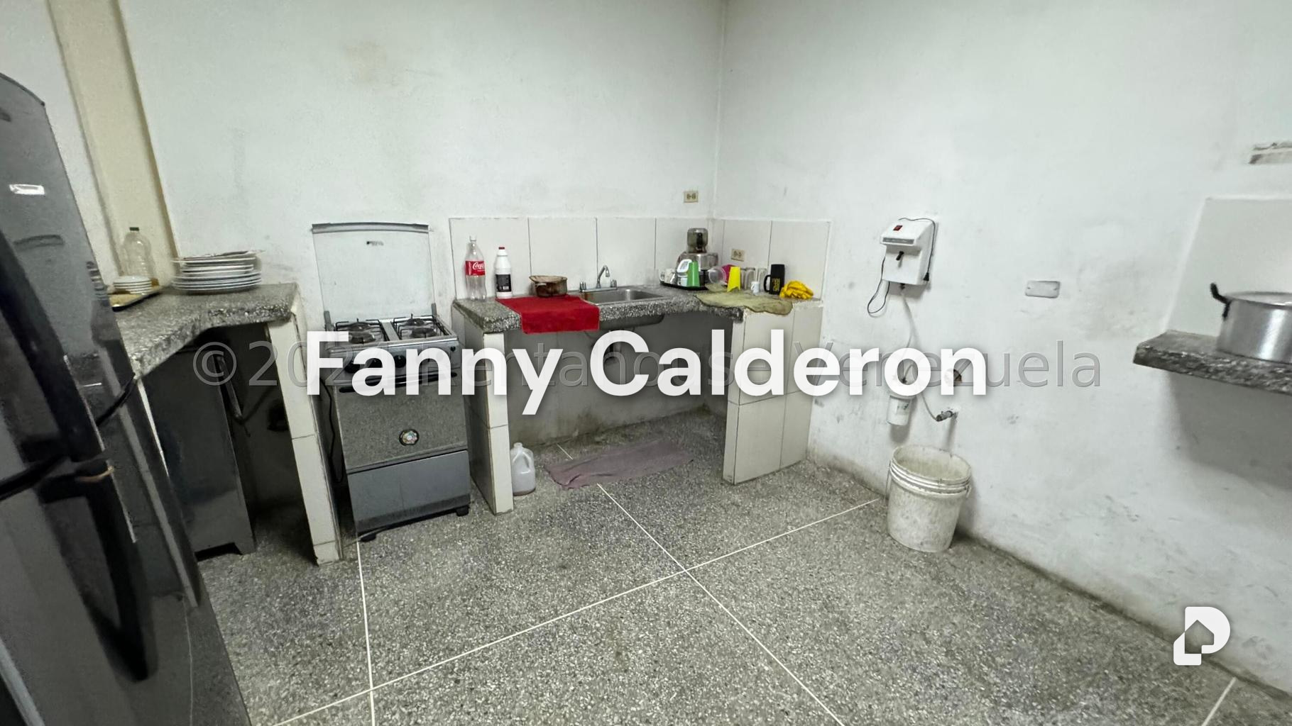 Local comercial en Catia, Caracas – 22