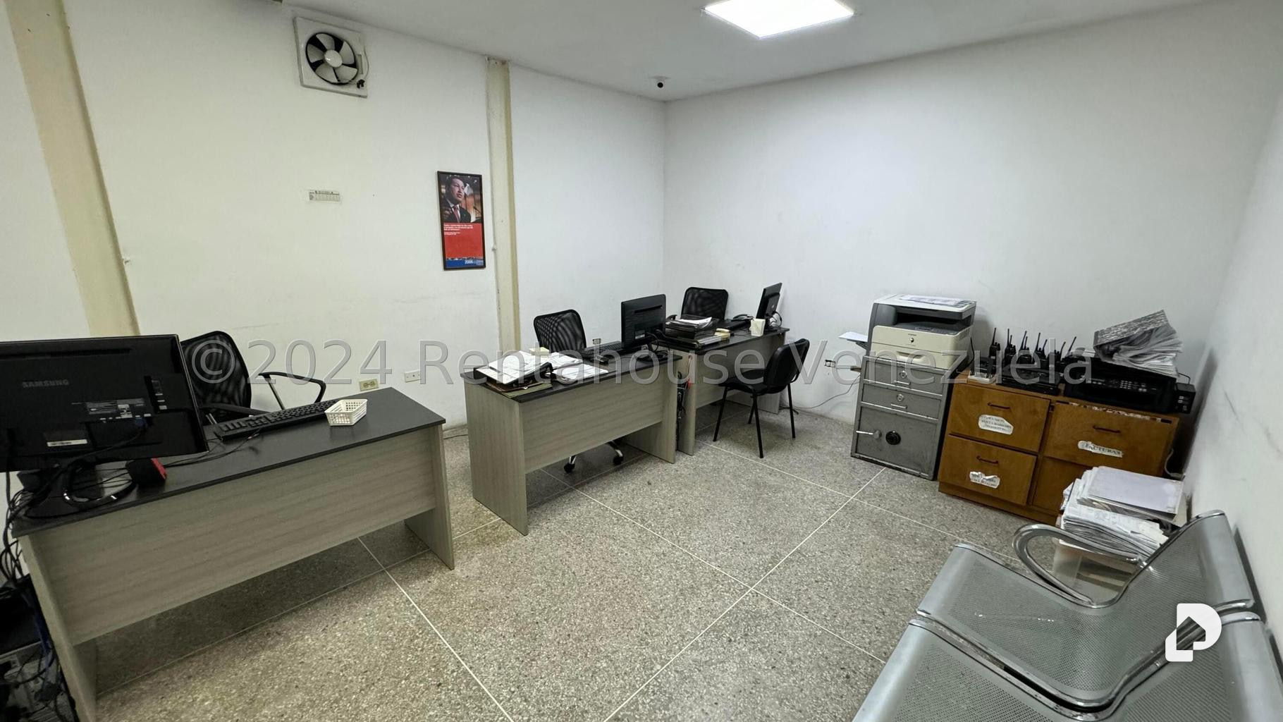 Local comercial en Catia, Caracas – 29