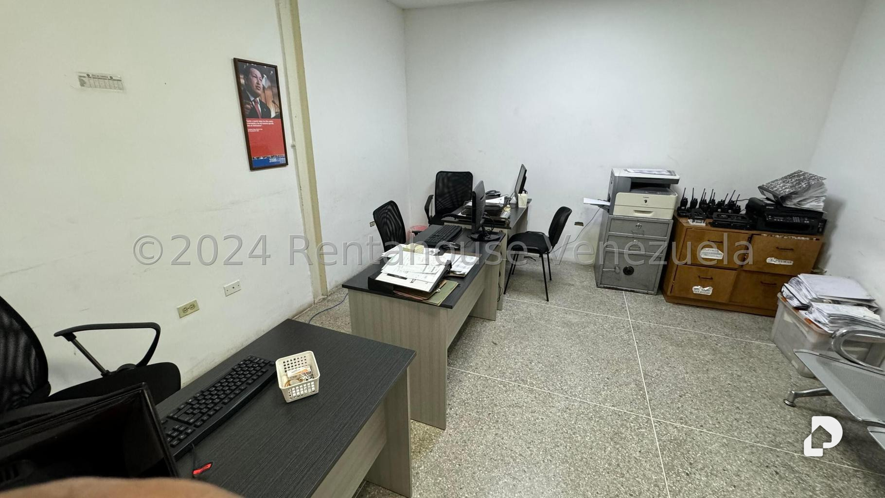 Local comercial en Catia, Caracas – 27