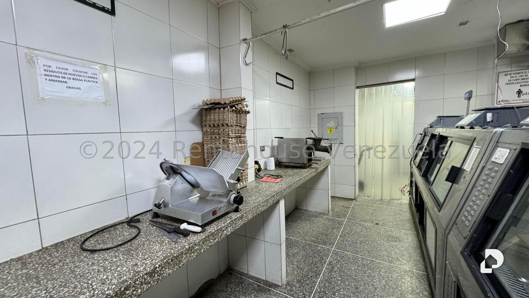 Local comercial en Catia, Caracas – 13