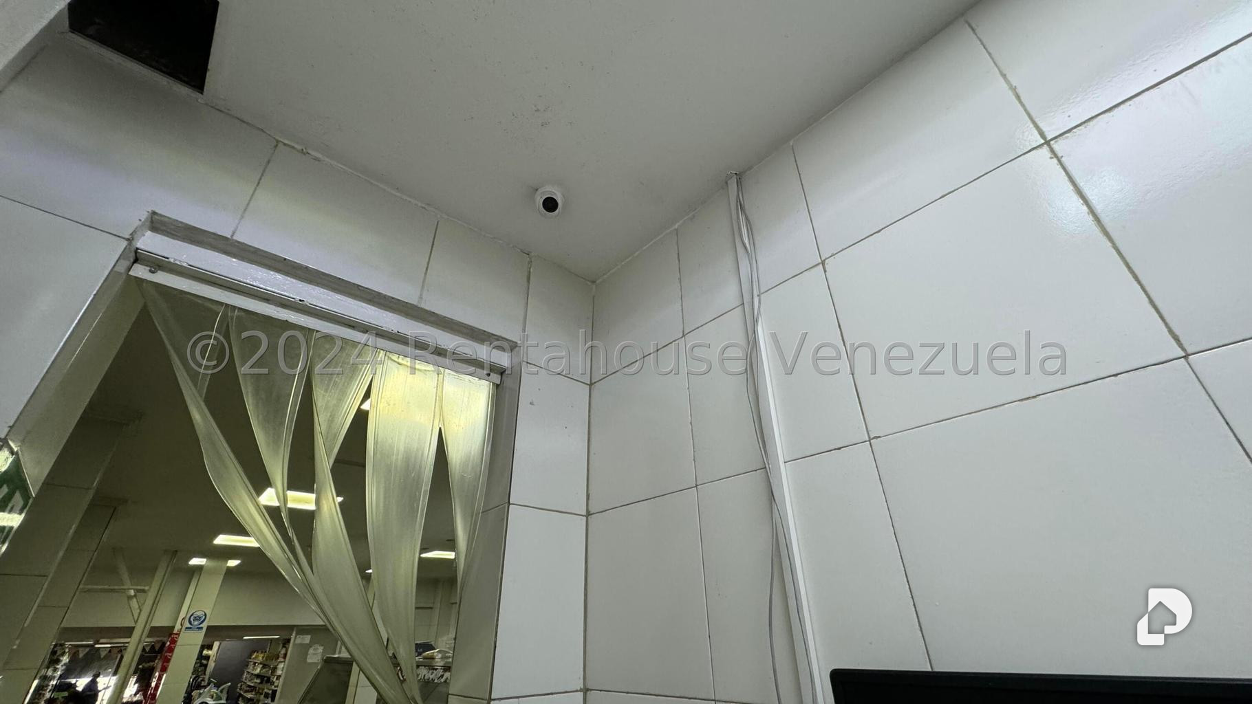 Local comercial en Catia, Caracas – 18