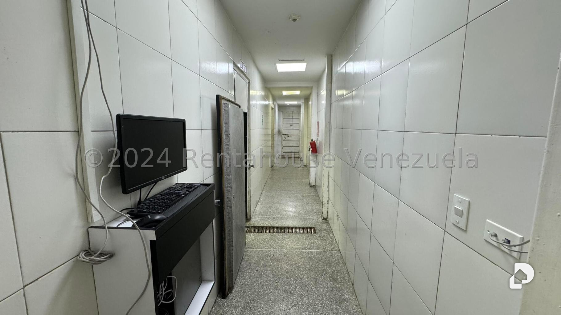 Local comercial en Catia, Caracas – 20