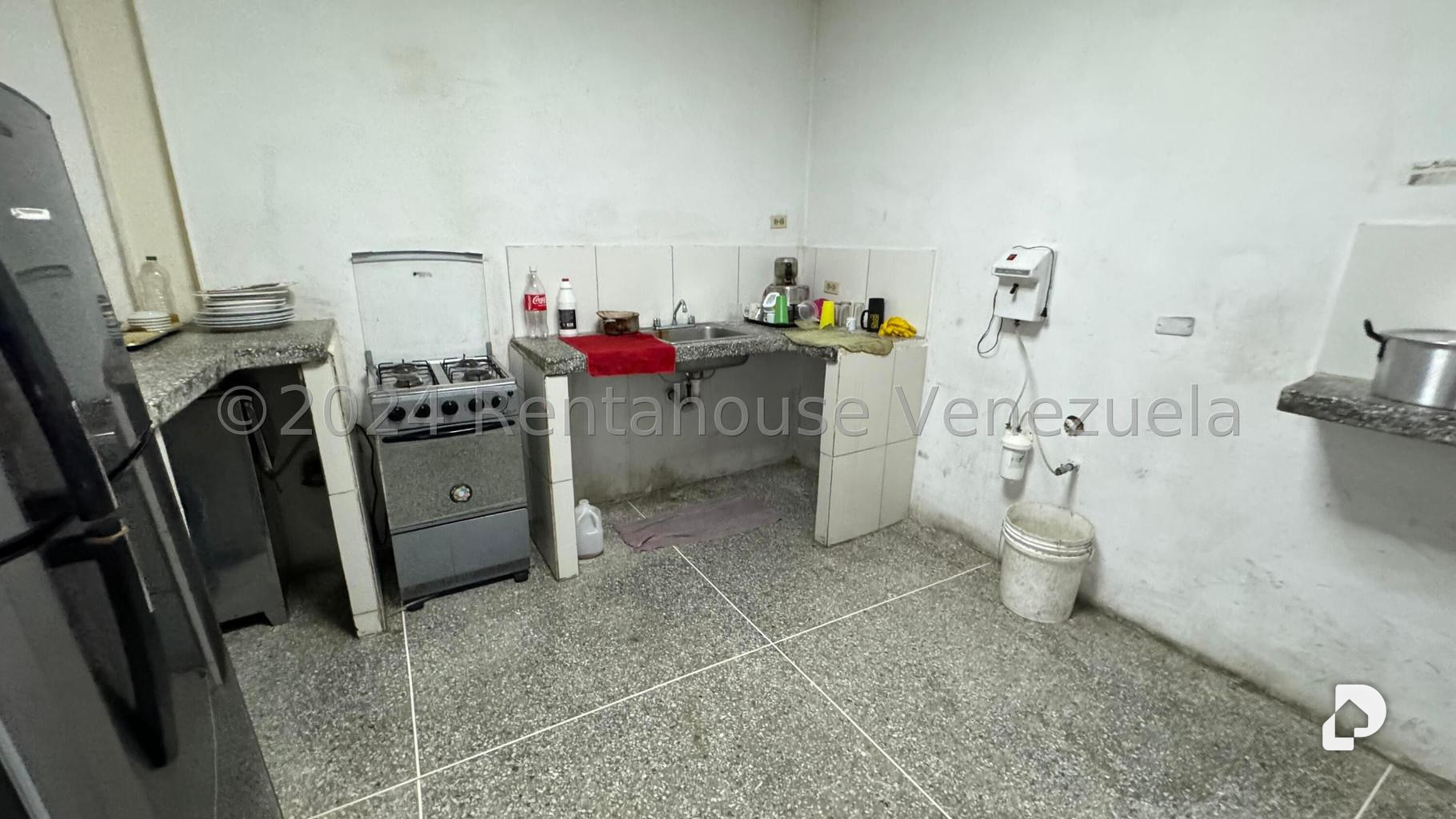 Local comercial en Catia, Caracas – 22