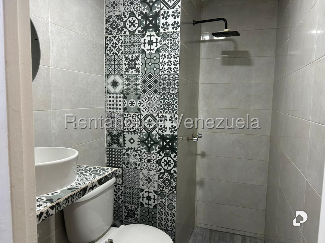 Apartamento en La Rosaleda, San Antonio de Los Altos – 9