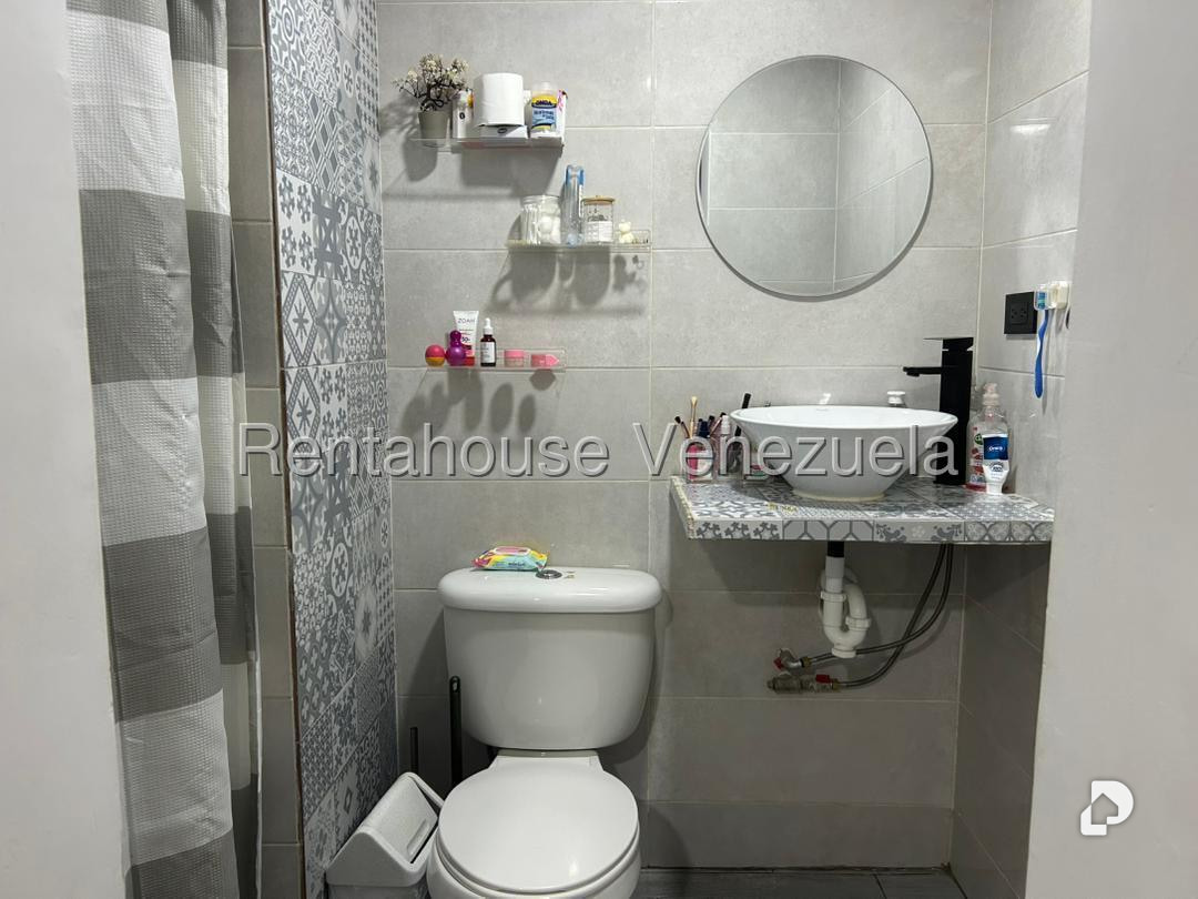 Apartamento en La Rosaleda, San Antonio de Los Altos – 14