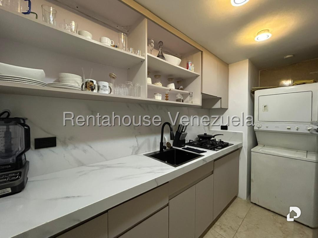 Apartamento en La Rosaleda, San Antonio de Los Altos – 8