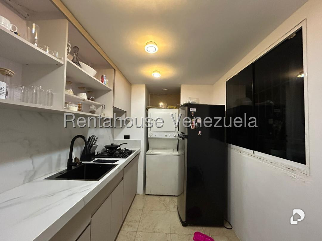 Apartamento en La Rosaleda, San Antonio de Los Altos – 6