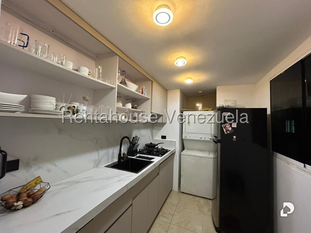 Apartamento en La Rosaleda, San Antonio de Los Altos – 7
