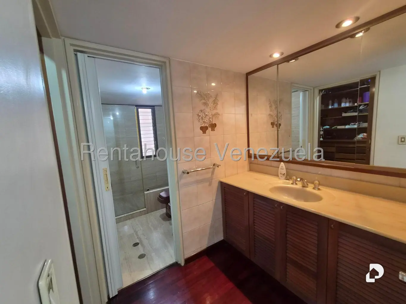 Apartamento en Colinas de Valle Arriba, Caracas – 16