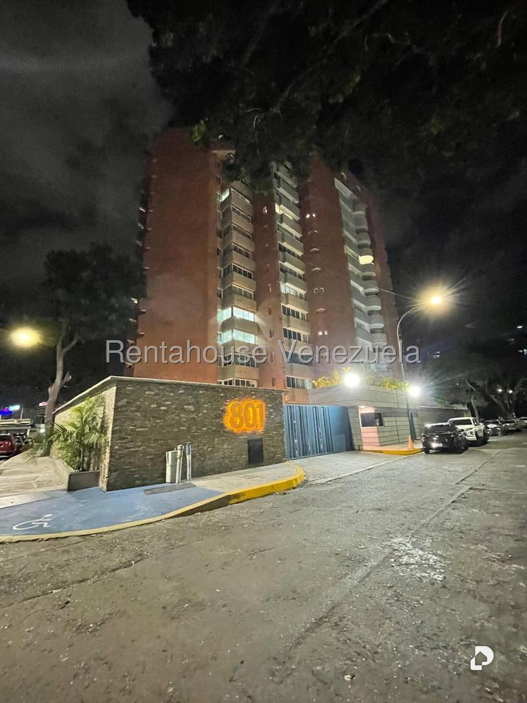 Apartamento en El Rosal, Caracas – 30