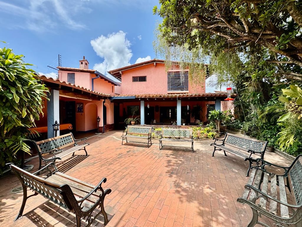 Casa en Prados del Este, Caracas - 1