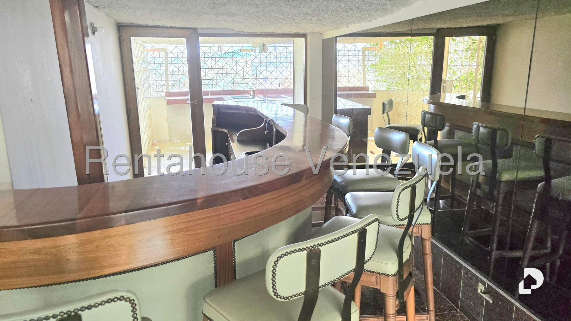 Casa en Colinas de Los Chaguaramos, Caracas – 24