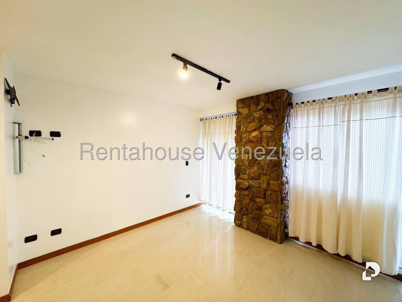 Apartamento en Los Naranjos de las Mercedes, Caracas – 21