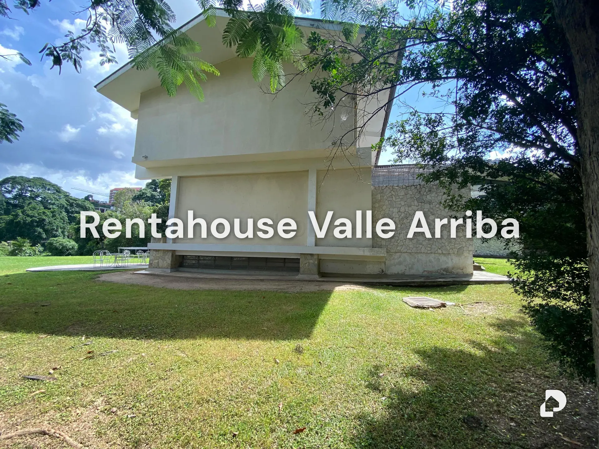 Casa en Valle Arriba, Caracas – 20