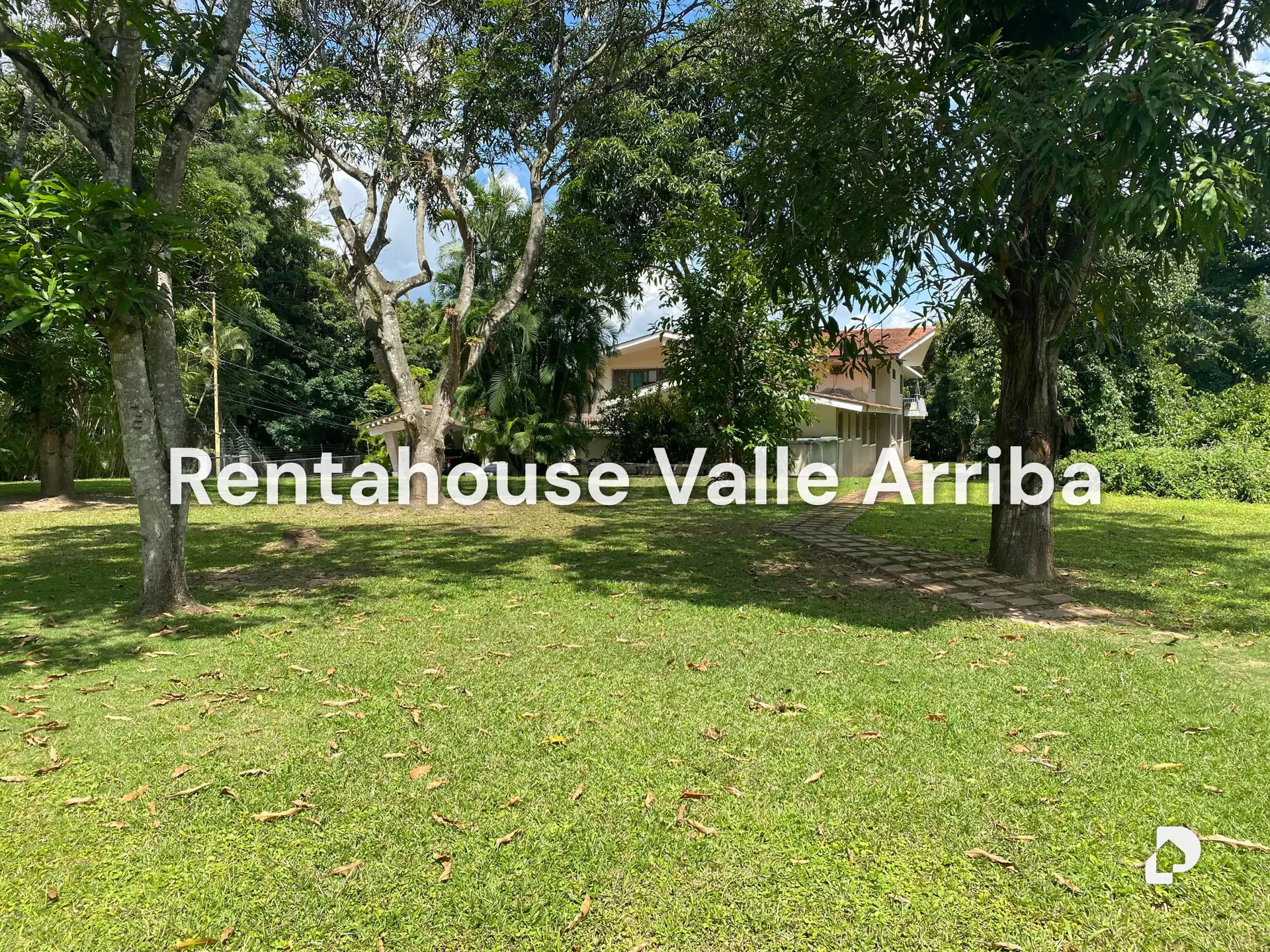 Casa en Valle Arriba, Caracas – 13