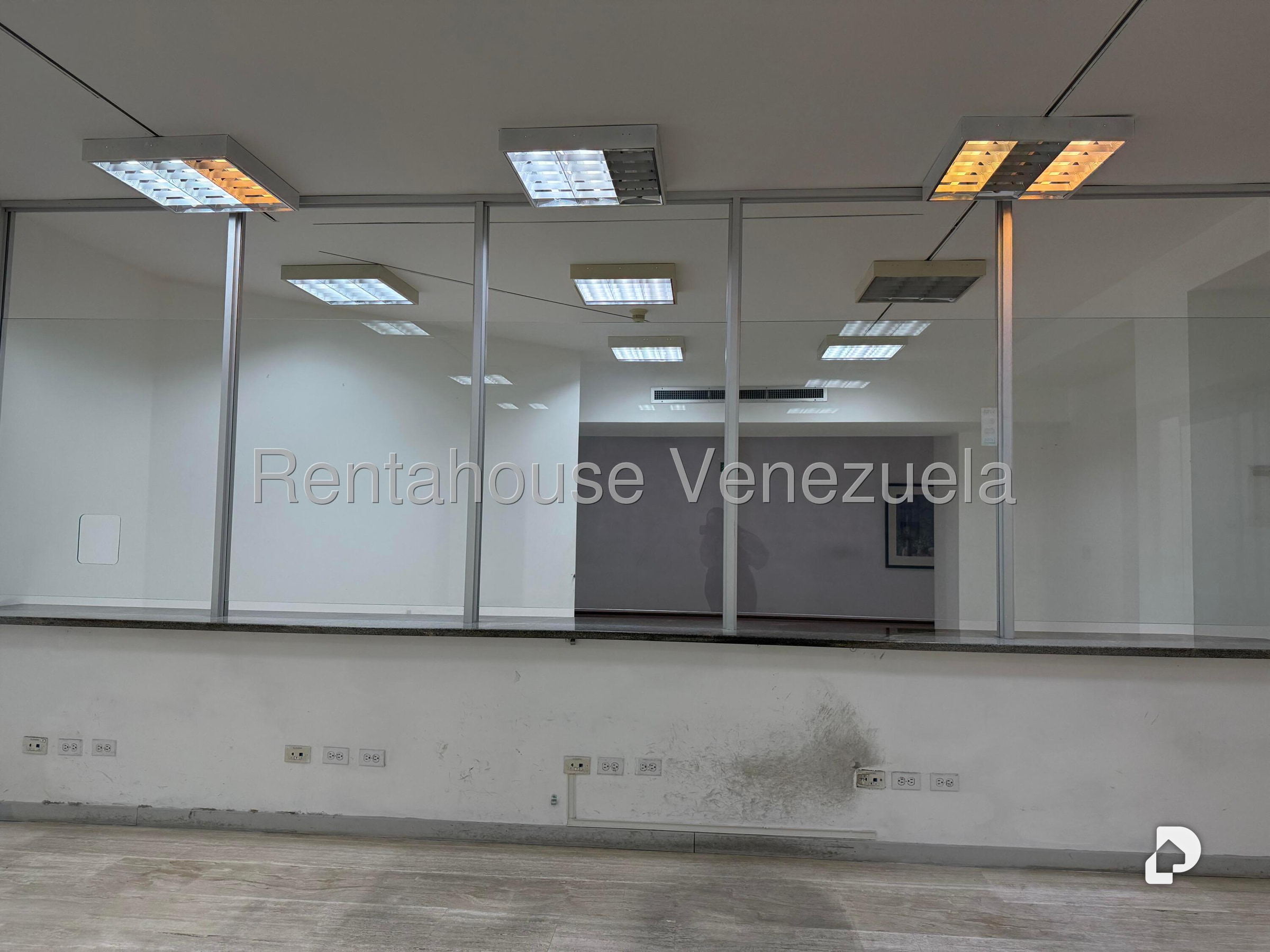 Casa en Altamira, Caracas – 11