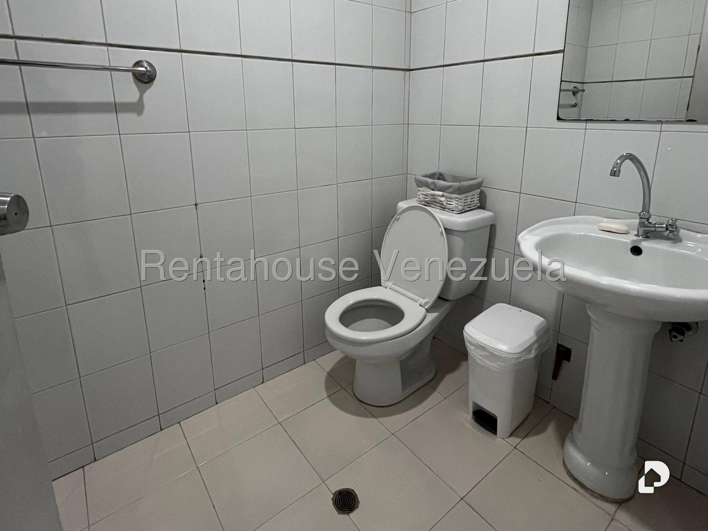 Casa en Altamira, Caracas – 30