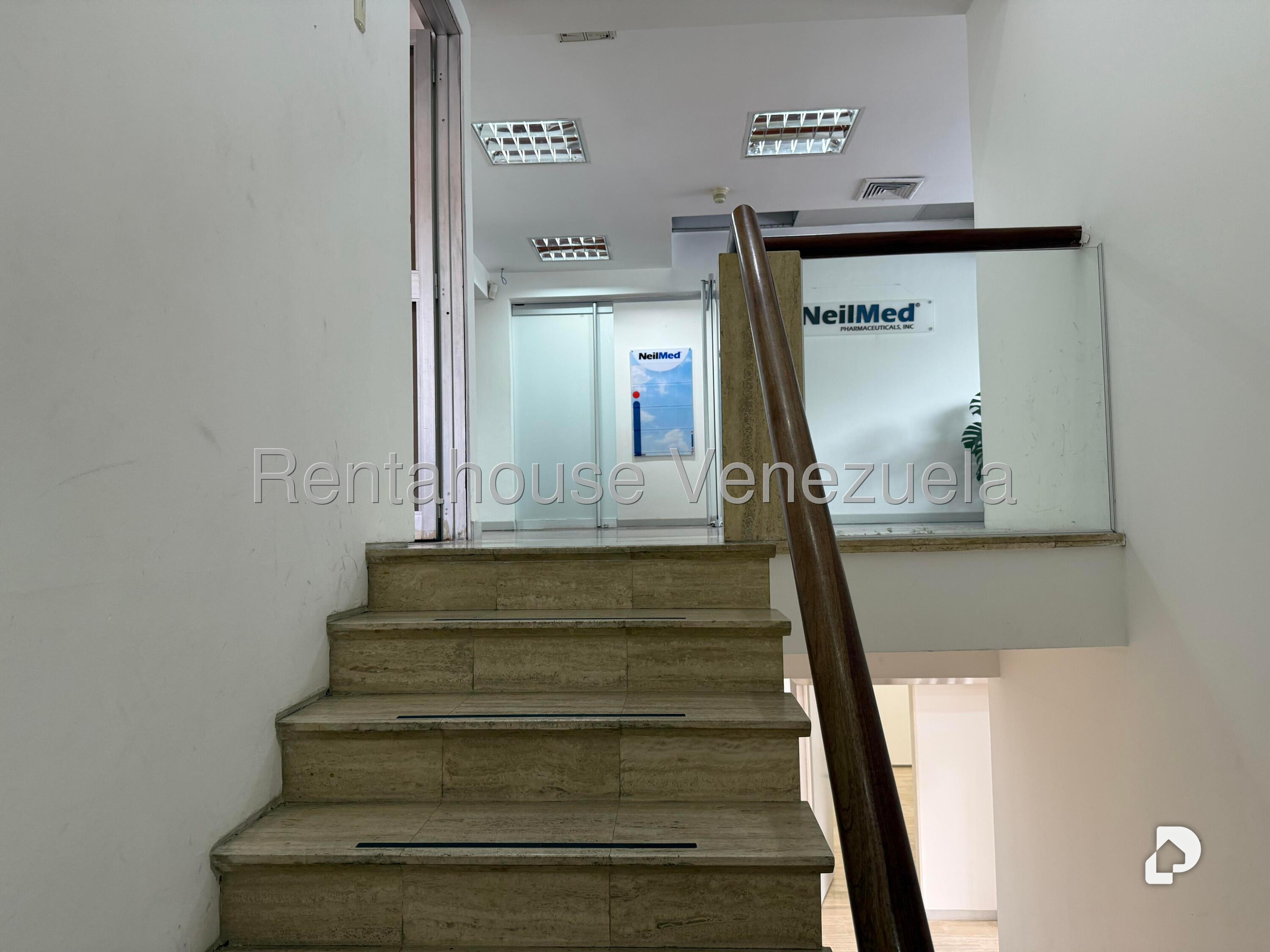Casa en Altamira, Caracas – 16