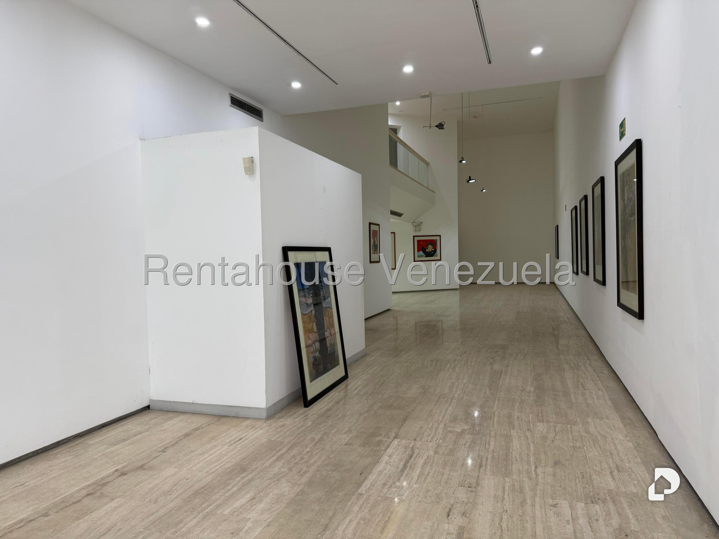 Casa en Altamira, Caracas – 8