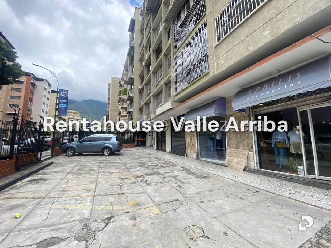 Local comercial en Los Palos Grandes, Caracas – 6