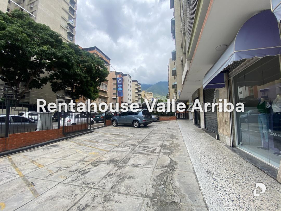 Local comercial en Los Palos Grandes, Caracas – 5