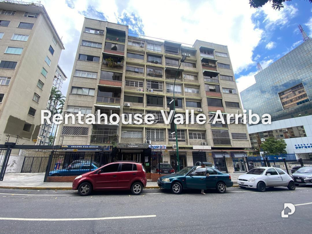 Local comercial en Los Palos Grandes, Caracas – 9