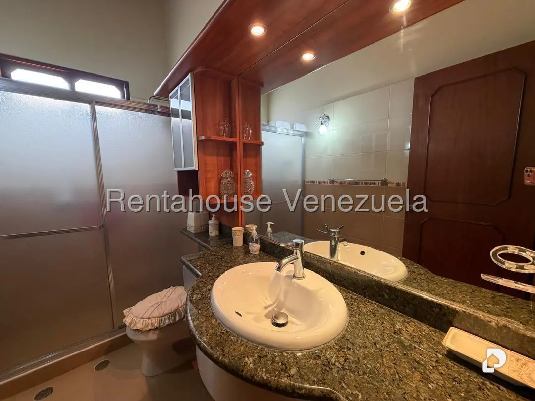 Casa en Los Samanes, Caracas – 10