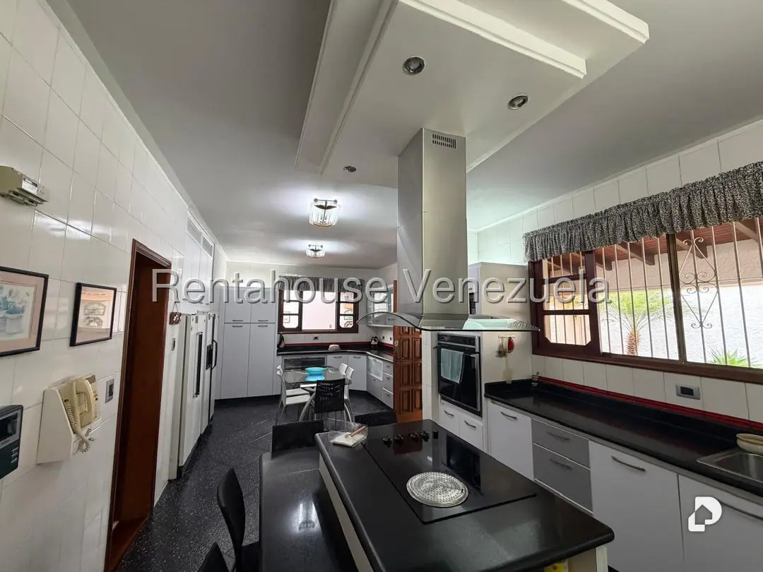 Casa en Los Samanes, Caracas – 26