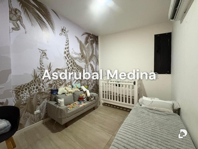 Casa en Lomas De La Trinidad, Caracas – 16