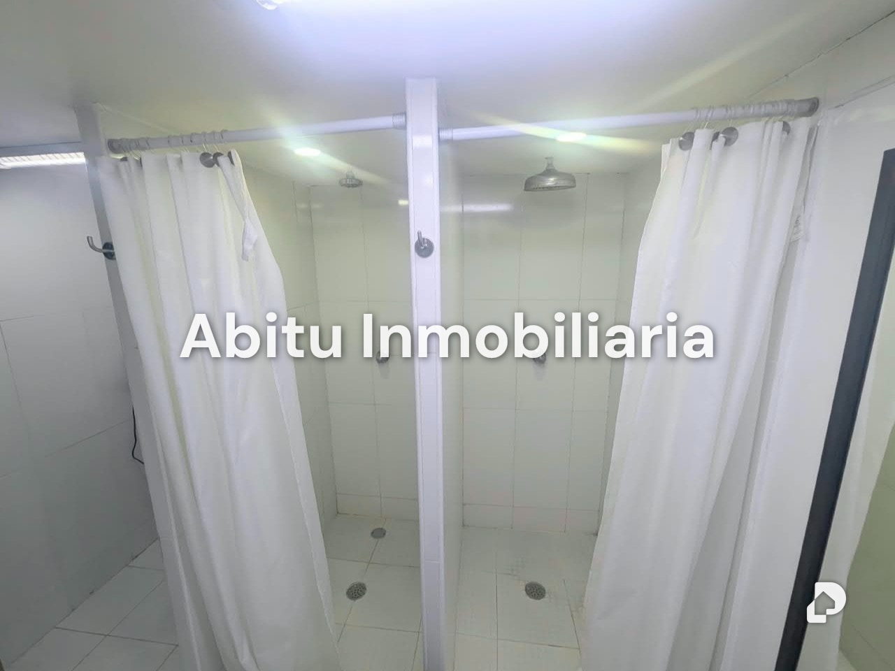 Local comercial en Prados del Este, Caracas – 16