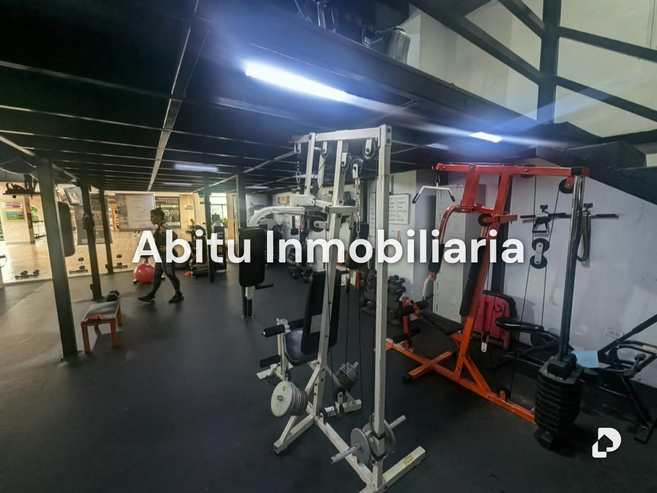 Local comercial en Prados del Este, Caracas – 12