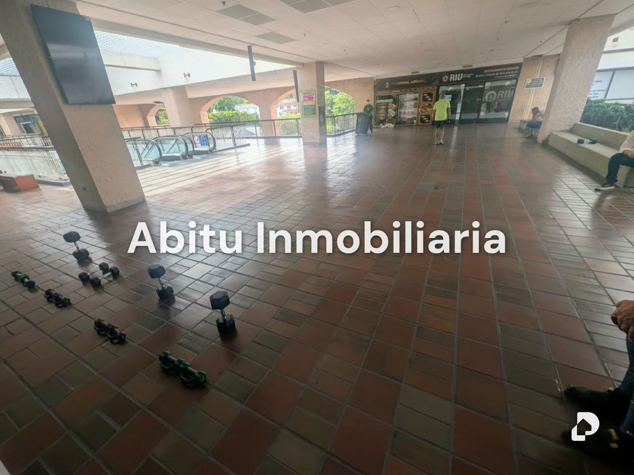Local comercial en Prados del Este, Caracas – 10