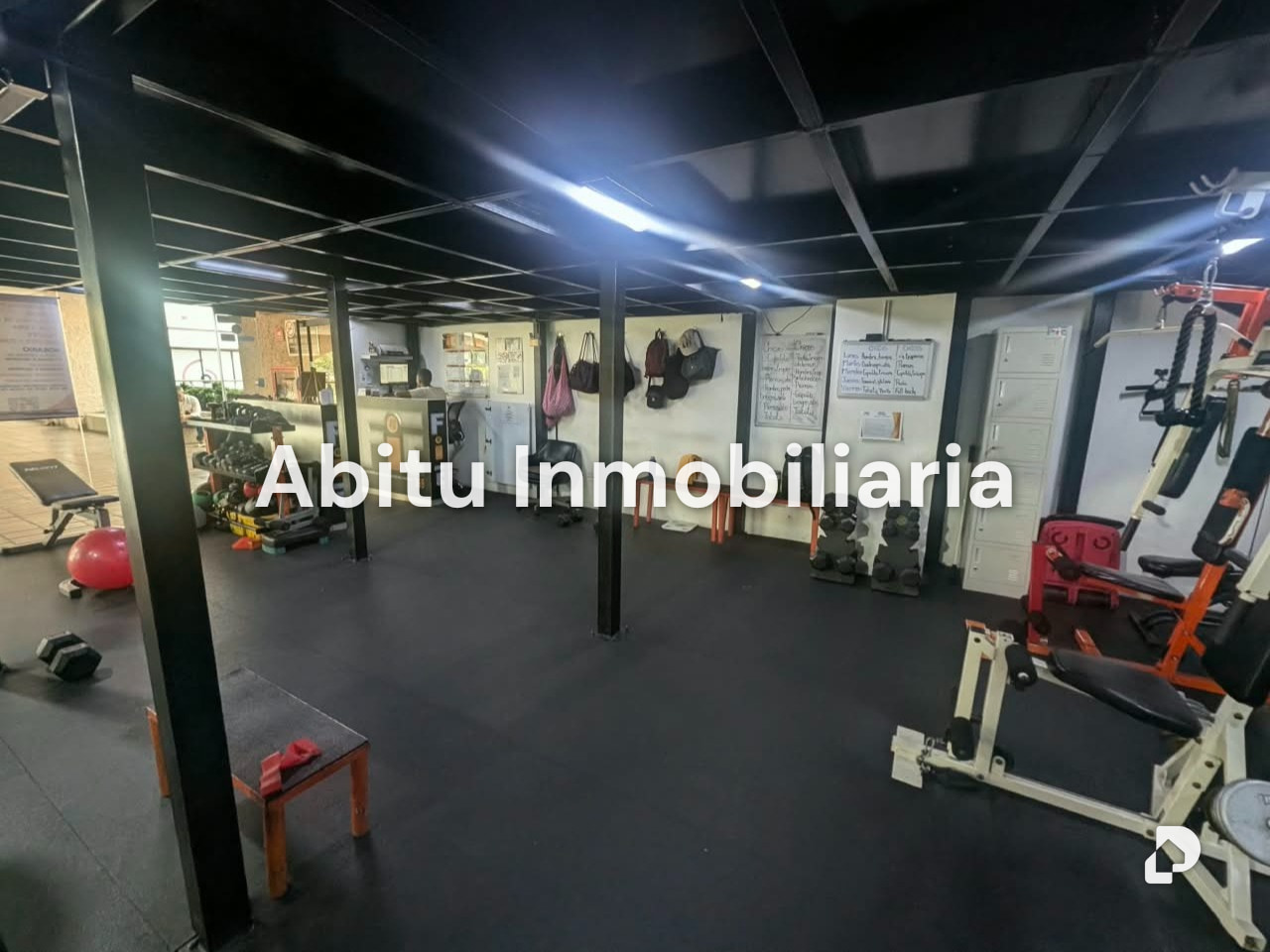Local comercial en Prados del Este, Caracas – 5