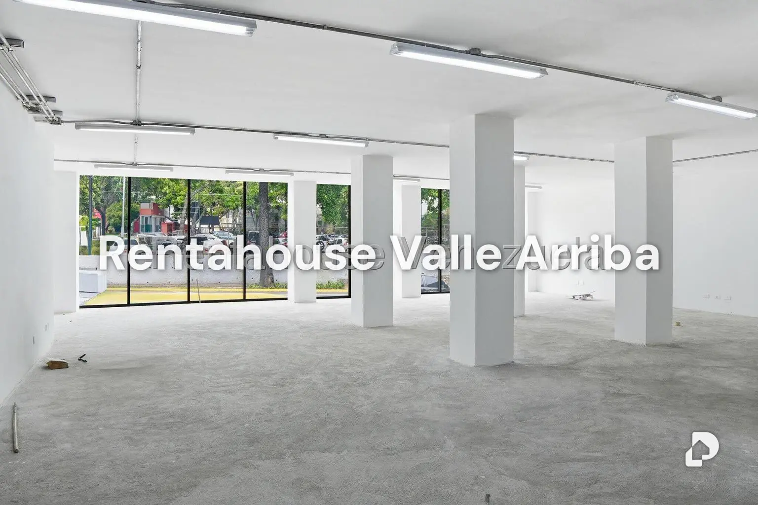 Local comercial en Chuao, Caracas – 11