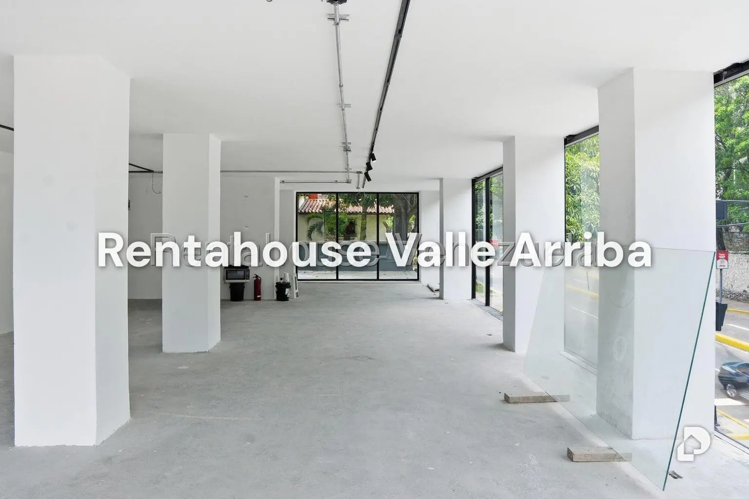 Local comercial en Chuao, Caracas – 16