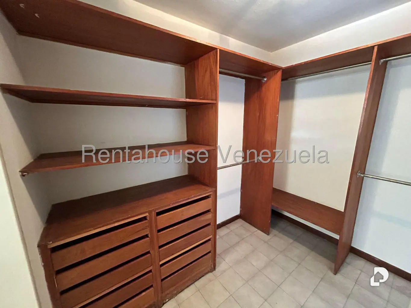 Apartamento en Los Samanes, Caracas – 24