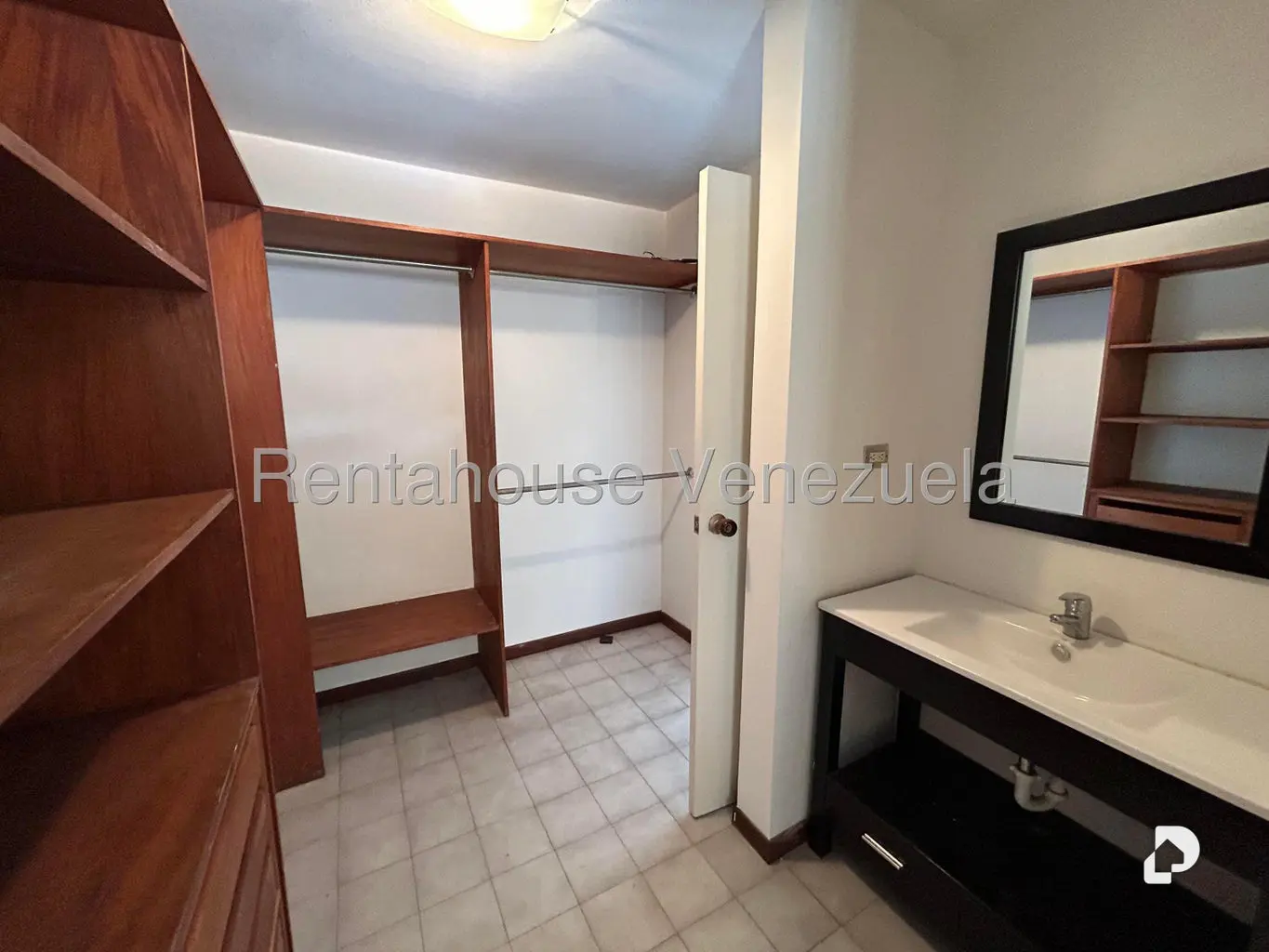 Apartamento en Los Samanes, Caracas – 23
