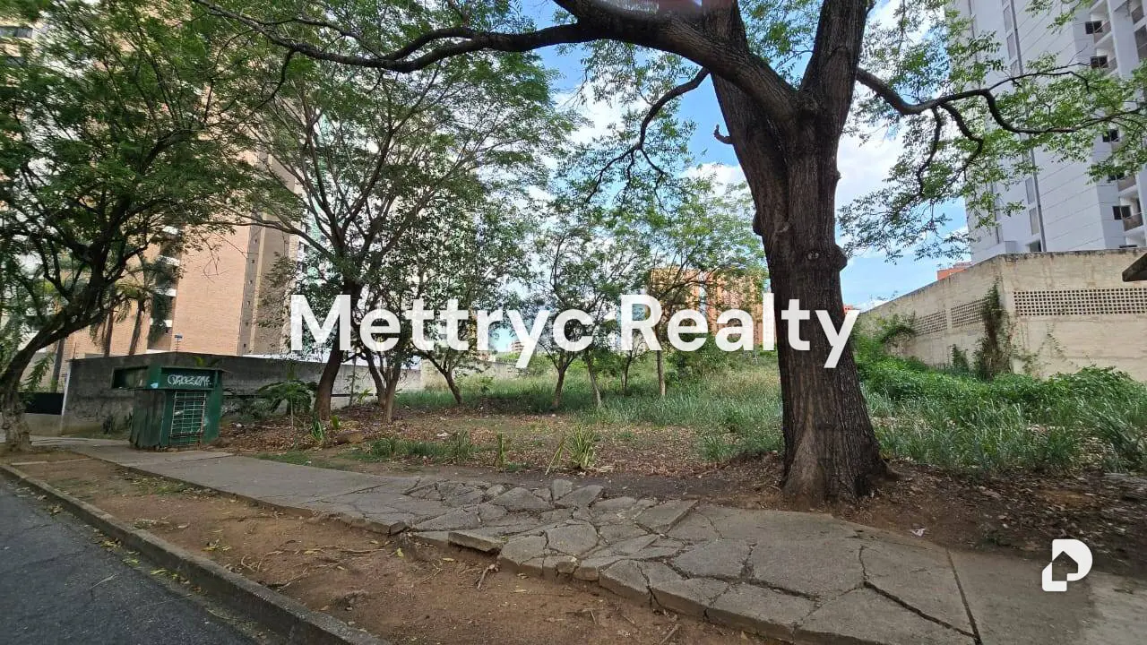 Terreno en Parroquia Urbana San José, Valencia – 7