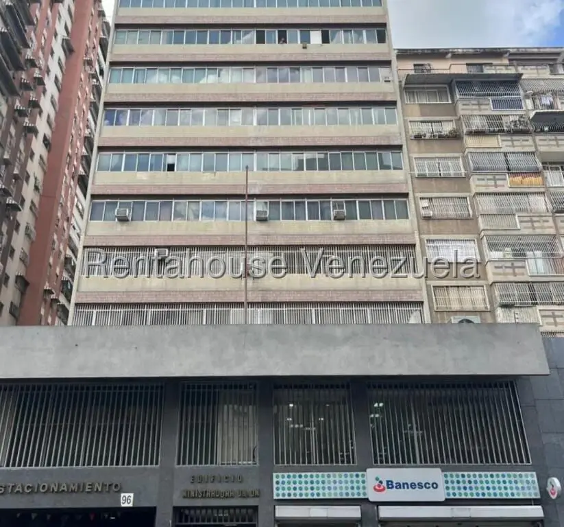 Oficina en Parroquia La Candelaria, Caracas - 1