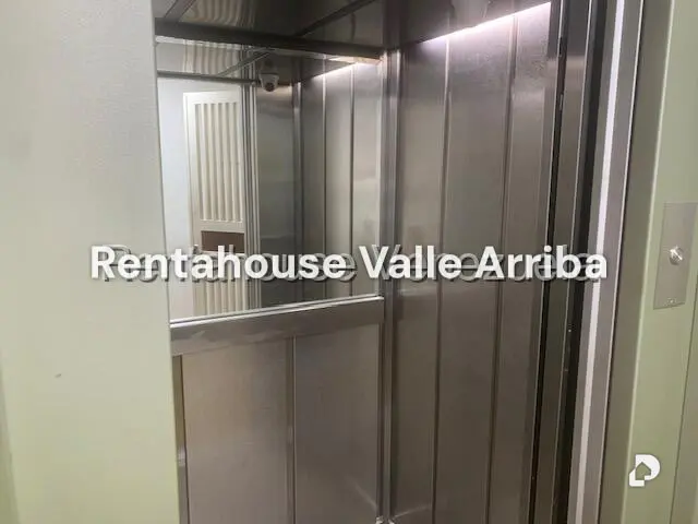 Apartamento en Horizonte, Caracas – 3
