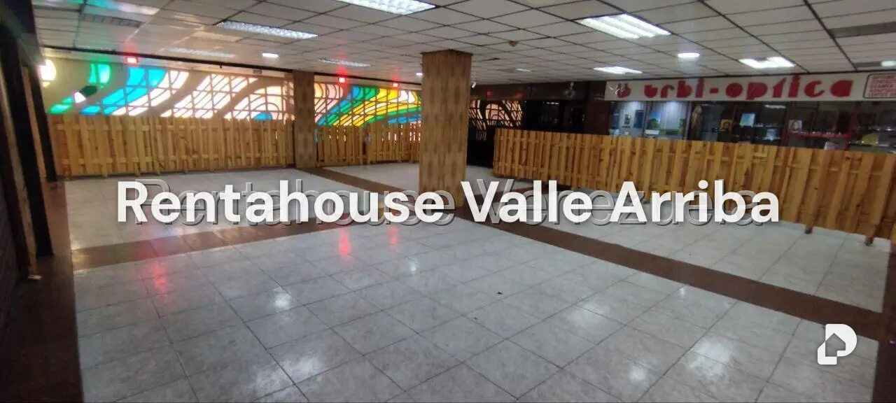 Local comercial en La Urbina, Caracas – 3