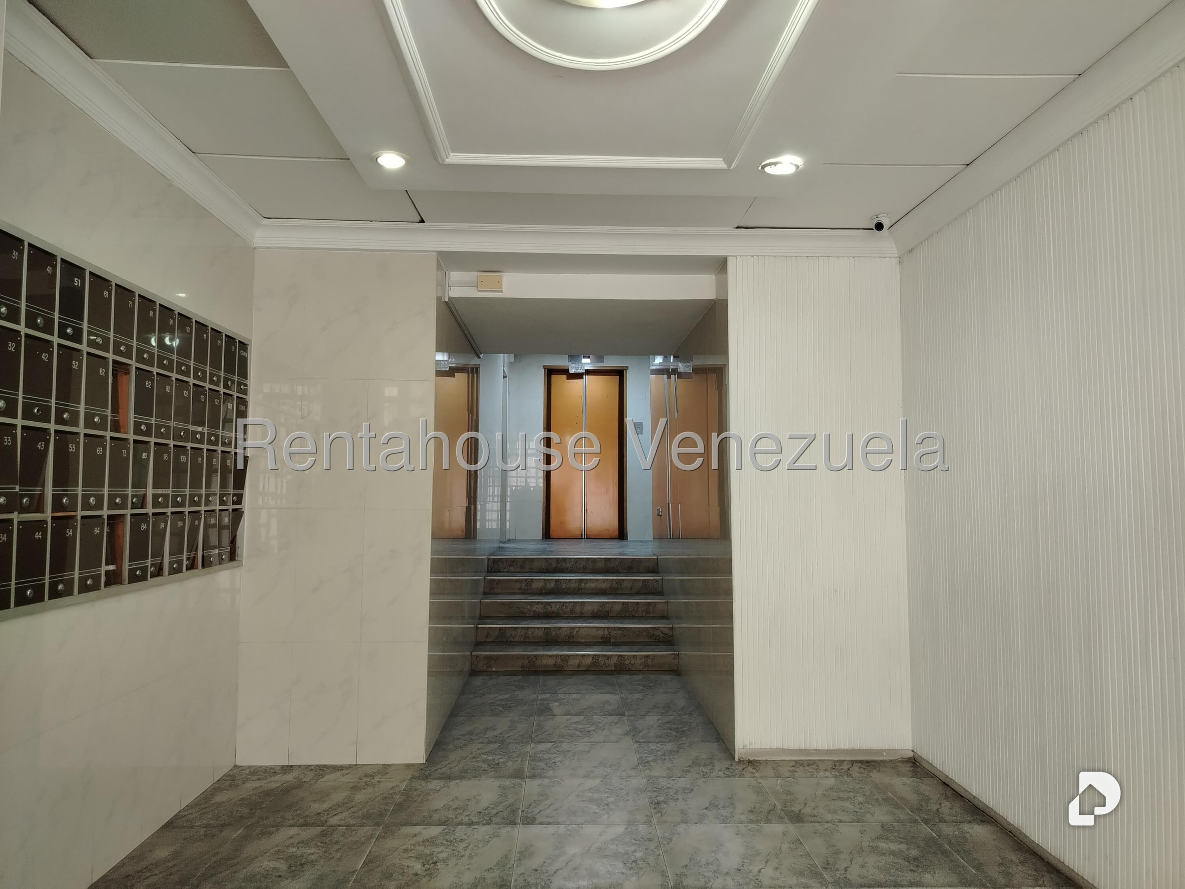 Local comercial en Altamira, Caracas – 19
