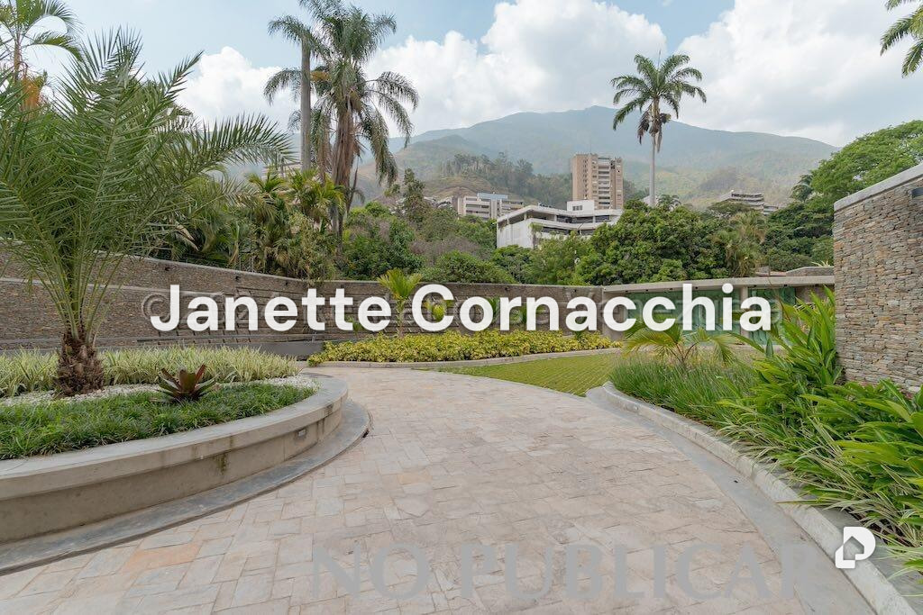 Apartamento en Altamira, Caracas – 2