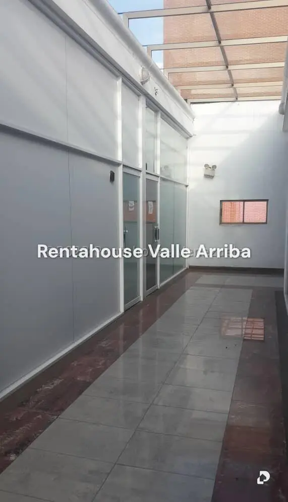 Oficina en Lomas de La Lagunita, Caracas – 9