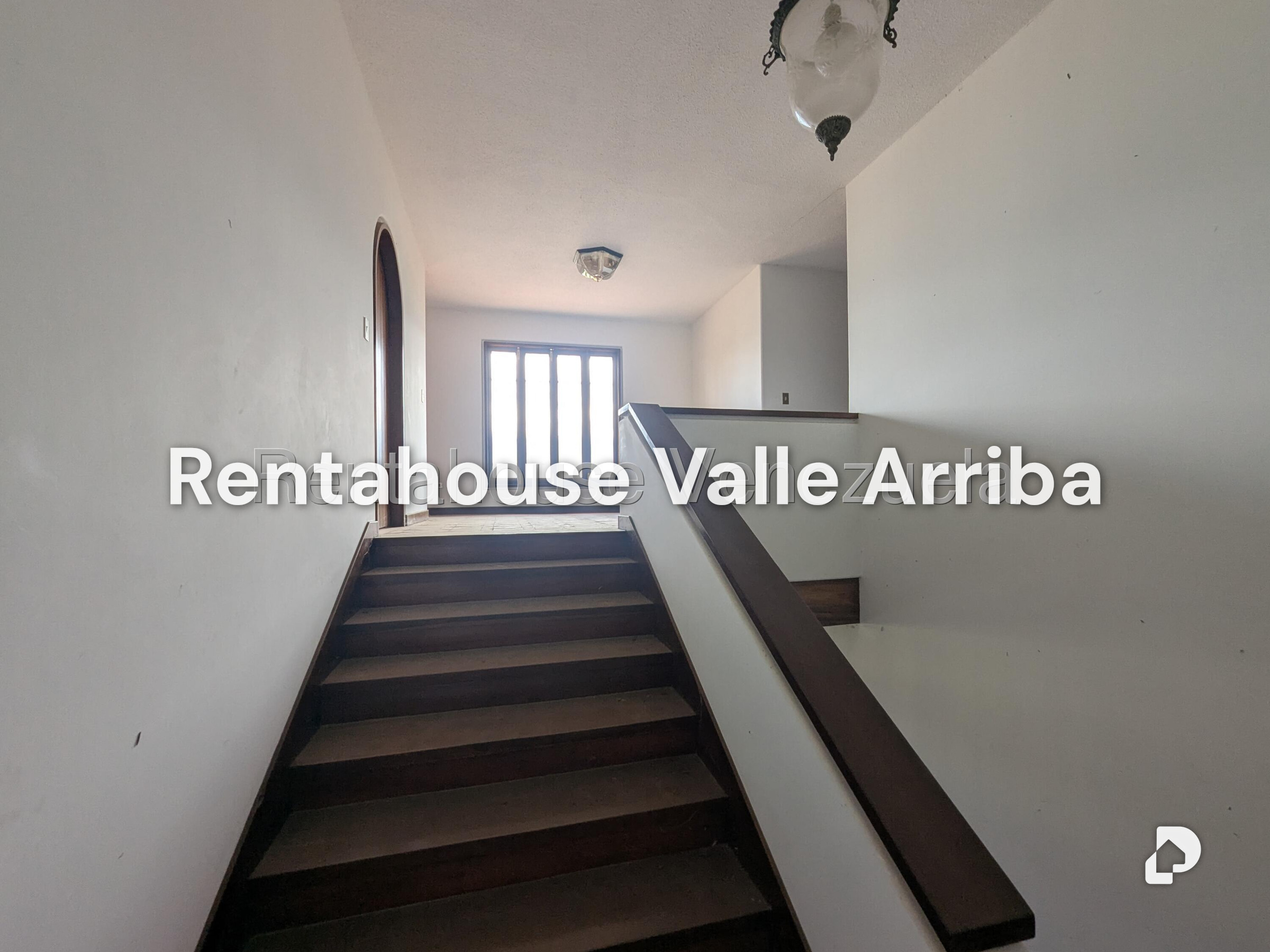 Casa en Cerro Verde, Caracas – 21